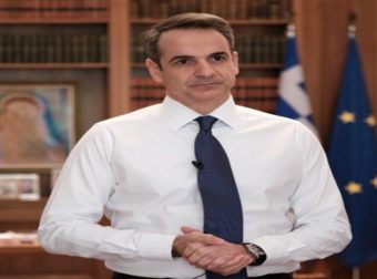 Κυριάκος Μητσοτάκης: “Η κυβέρνηση δίπλα στους Έλληνες και το 2022” –  Όσα είπε για την απειλή της Όμικρον