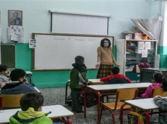 Κορωνοϊός – Σχολεία: Τι ισχύει με τους ανεμβολίαστους εκπαιδευτικούς – Πόσα θα πληρώνουν σε rapid και self test