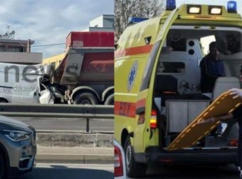 Σοβαρό τροχαίο στον Κηφισό: Φορτηγάκι «καρφώθηκε» σε νταλίκα – Σε κρίσιμη κατάσταση ο οδηγός
