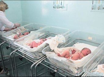 Γονείς εγκαταλείπουν τα μωρά τους στο Παίδων «Αγ. Σοφία» επειδή έχουν χρόνια νοσήματα ή υπήρξαν θύματα κακοποίησης