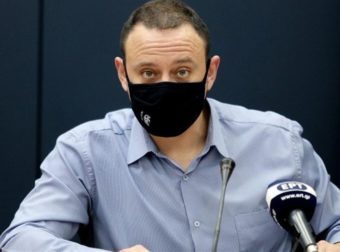 Μαγιορκίνης: «Περιμένουμε νέα ανησυχητική μετάλλαξη το 2022»