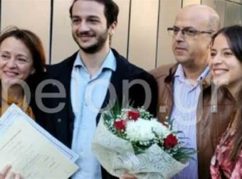 Νίκησε στα 10 του τον καρκίνο και έγινε γιατρός για να βοηθήσει άλλα παιδιά