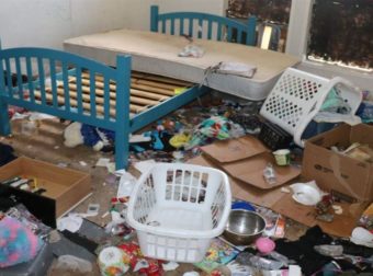 Φρίκη στον Άγιο Παντελεήμονα: Τρία παιδιά βρέθηκαν σε φρικτή παραμέληση – «Είχαν πληγές από ποντίκια και κατσαρίδες»
