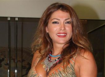 Κλέλια Ρένεση: Πάρτε πίσω στη δουλειά τους ανεμβολίαστους υγειονομικούς!