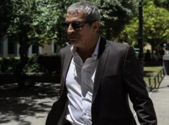 ” Ήθελα να δικαστώ και γι’ αυτό ήρθα”: Οι πρώτες δηλώσεις του Θέμη Αδαμαντίδη μετά την αναβολή της δίκης