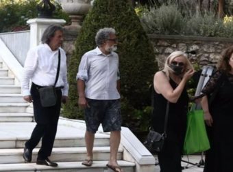To «Σωματείο Εργαζομένων Καλλιτεχνών Ορχηστρών και Χορωδίας» της ΕΡΤ απαντά για τη σαγιονάρα στο Μέγαρο