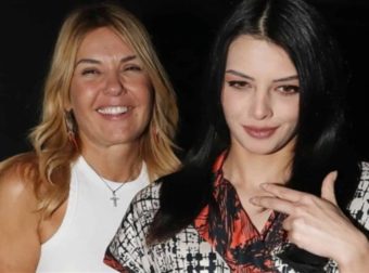 ”Eσείς έχετε στον κήπο σας…;” – Η πόζα της Χριστίνας Παππά που έκανε την Μπεζάν να της βγάλει παρατσούκλι