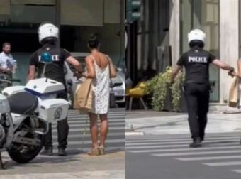Αστυνομικός-πρότυπο παίρνει από το χέρι τυφλή γυναίκα και την περνάει από τον δρόμο