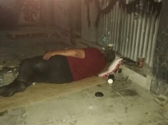 Στον δρόμο 60χρονος Έλληνας οικοδόμος μετά από έξωση – Κοιμάται κάτω από σκαλωσιές
