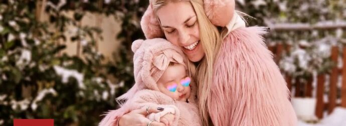 Μαντώ Γαστεράτου: Miss Μπούτια – Οι ξεκαρδιστικές φώτο της κόρης της