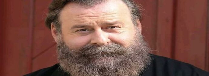 Κωστής Σαββιδάκης – «Θα έπρεπε οι γυναίκες να μην είναι τόσο δυναμικές απέναντι στους άντρες»