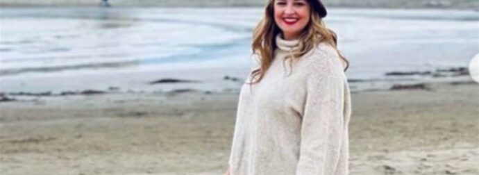Ευτυχισμένη μέσα στα λουλούδια – Οι νέες φωτογραφίες της Κλέλιας Πανταζή κατά την διάρκεια της τρίτης της εγκυμοσύνης