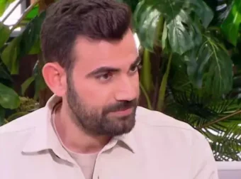 Νίκος Πολυδερόπουλος – «Όταν έκατσα στα γυρίσματα στο αμαξίδιο, μου ήρθαν εικόνες από το χειρουργείο»