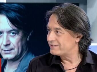 Γιάννης Κότσιρας: «Λόγω του επαγγέλματός του ο πατέρας μου με γνώρισε 2,5 ετών»