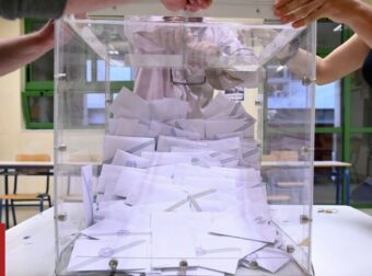 Εκλογές 2023: «Θρίλερ» με τα κόμματα που μπαίνουν στη Βουλή – Πότε βγαίνουν τα exit polls
