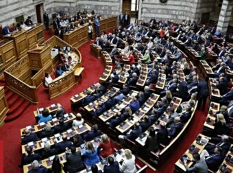 Εκλογές 2023: Δεύτερη φορά στην ιστορία δημιουργείται οκτακομματική Βουλή