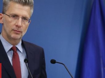 Άκης Σκέρτσος: Οι δημόσιες παρεμβάσεις του Τσίπρα «φωνάζουν» απελπισία