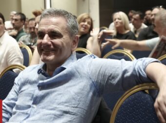 Tσακαλώτος: Ο ΣΥΡΙΖΑ να έχει σταθερή και αξιόπιστη ταυτότητα