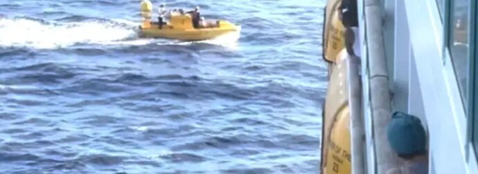 Είναι «ένα θαύμα» ότι μια επιβάτης του κρουαζιερόπλοιου σώθηκε αφού έπεσε στη θάλασσα από το 10ο κατάστρωμα