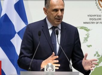 Γεραπετρίτης: Έντονη κινητικότητα στις Βρυξέλλες – Συζήτησε ελληνοτουρκικά και Κυπριακό