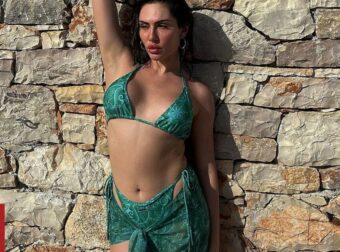 H Έλενα Τσαγκρινού με bikini ενώ φήμες λένε για εγκυμοσύνη