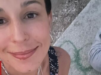 Κατερίνα Παπουτσάκη: Διακοπές με τους γιους της (εικόνες)