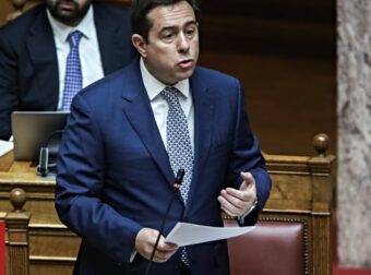 Νότης Μηταράκης: Η πρώτη αντίδρασή του μετά την παραίτηση