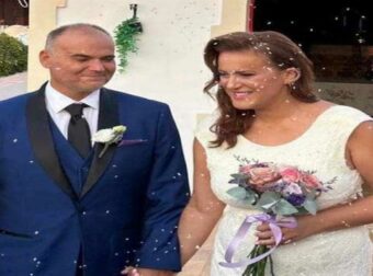 Η έκπληξη του γαμπρού και της νύφης στους καλεσμένους – Οι ρόλοι που υποδύθηκαν… (βίντεο)