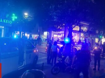 Λάρισα: Μηχανάκι παρέσυρε άνδρα στο κέντρο της πόλης – Μεταφέρθηκε στο νοσοκομείο