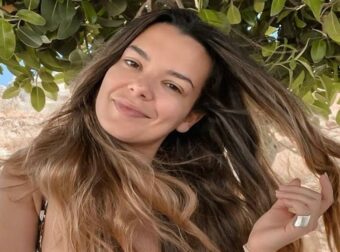 Νικολέττα Ράλλη – Αποκάλυψε τον λόγο που ήταν ξυπόλητη στη βάφτιση της κόρης της