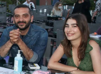 «Ο Μ’αγαπας και η Σ’αγαπώ» Κουτσόπουλος junior και η μαμά του σε… Christmas spirit!