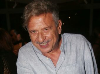 Κώστας Κόκλας – «Η τηλεόραση τα έχει όλα, τη σαχλαμάρα, το καφενείο αλλά και τα ντοκιμαντέρ. Εσύ…»