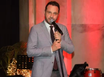 Μέμος Μπεγνής – «Ο πατέρας μου ήταν το μοντέλο του Ελληνάρα που σιχαίνομαι»