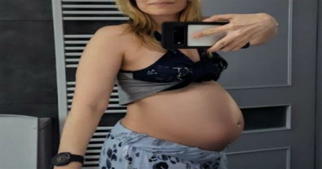 Ελληνίδα ηθοποιός μας δείχνει την κοιλίτσα της λίγο πριν γεννήσει!