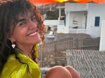 Μαρία Σολωμού: «Yπάρχει καλύτερο νησί από την Αντίπαρο;» – Ενθουσιασμένη με τις ομορφιές των Κυκλάδων