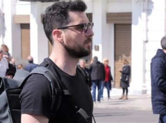 Σπύρος Χατζηαγγελάκης – Κατέθεσε μήνυμα κατά αγνώστων μετά την επίθεση που δέχτηκε:  «Τρόμαξα πάρα πολύ»